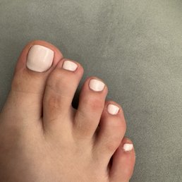 Gel pedicure by Amy
