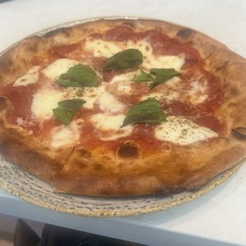 Seventh State Restaurant and Lounge - Margherita pizza - Lounges Near Me - Bethesda, Maryland Seventh State Restaurant and Lounge - Margherita pizza - Lounges Near Me - Bethesda, Maryland