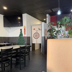 YuFeng Asian Cuisine - Inside restaurant
