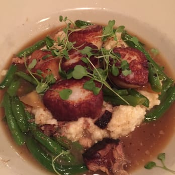 Hooked - The scallop and grits - Seafood Near Me - Ocean City, Maryland