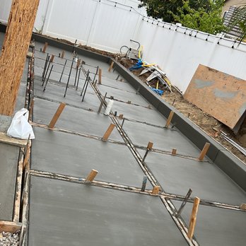 Platinum Concrete - Retaining wall - Masonry/Concrete Near Me