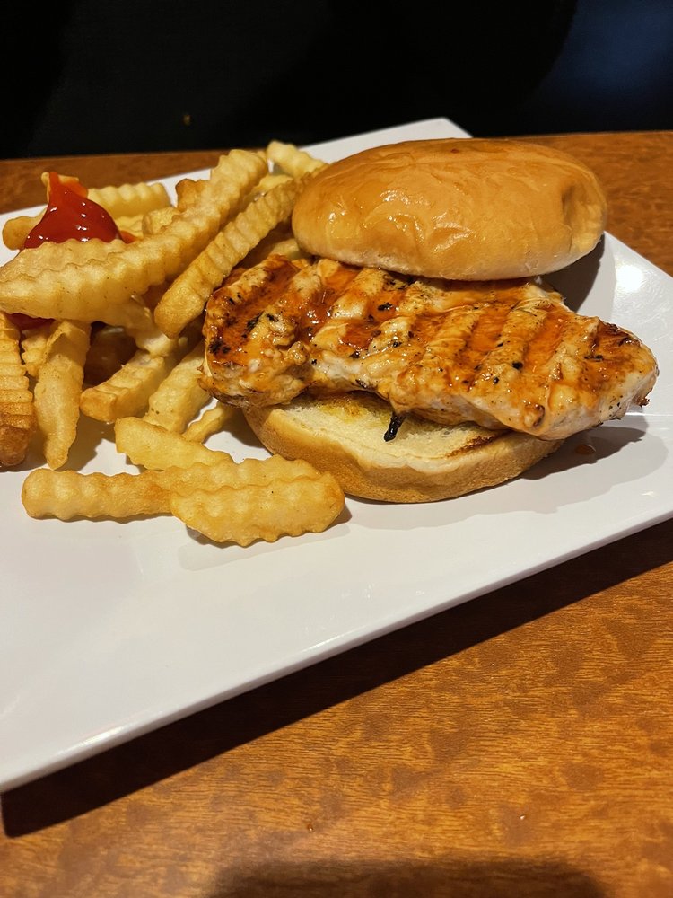 VETTE’S RESTAURANT & BAR 33 Photos & 59 Reviews 4203 N St Peters