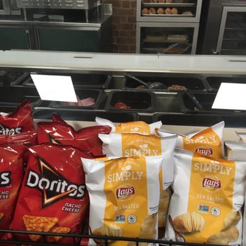 Subway - bags of chips and tomatoes in a grocery store - Sandwiches Near Me - Cold Spring, Kentucky Subway - bags of chips and tomatoes in a grocery store - Sandwiches Near Me - Cold Spring, Kentucky
