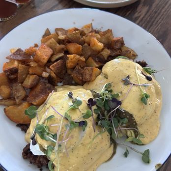 Lake Taco - Chorizo eggs Benedict - Barbeque Near Me - Coventry, Rhode Island
