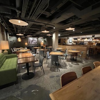 Beatrix Market - the interior of a restaurant - New American Near Me - Chicago, Illinois