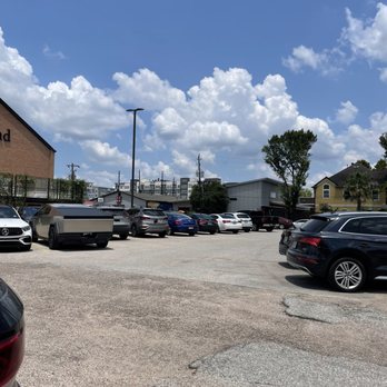 The Coffee House At West End - Parking lot - Coffee & Tea Near Me - Houston, Texas