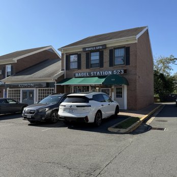 Bagel Station 523 - Outside - Bagels Near Me - Vienna, Virginia