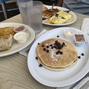 Bobbi's Coffee Shop & Cafe - Breakfast & Brunch Near Me - Cupertino, California Bobbi's Coffee Shop & Cafe - Breakfast & Brunch Near Me - Cupertino, California
