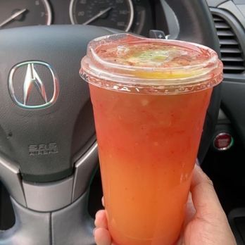 Blue Saigon - Kiwi strawberry lemonade - Asian Fusion Near Me - Pittsburg, California