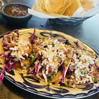 Barrio Queen - 3 Taco Plate, Grilled Fish, Beer Battered Shrimp, and Grilled Shrimp - Mexican Near Me - Phoenix, Arizona