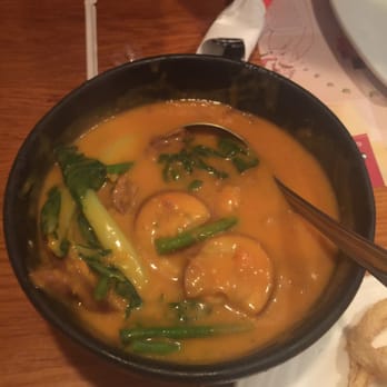 Max's Restaurant - Glendale - Good for two. Small eaters only. More sauce and veggie than meat. - Filipino Near Me - Glendale, California Max's Restaurant - Glendale - Good for two. Small eaters only. More sauce and veggie than meat. - Filipino Near Me - Glendale, California