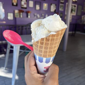 Guerriero Gelato & Cake - Ice Cream & Frozen Yogurt Near Me - Montclair, New Jersey