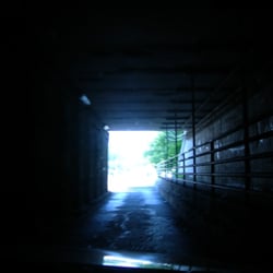 Hole in the wall - Let the grooves of time guide you