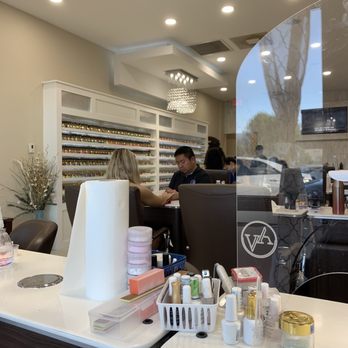 Luxe Nail Spa - Manicure area - Nail Salons Near Me - Pompano Beach, Florida Luxe Nail Spa - Manicure area - Nail Salons Near Me - Pompano Beach, Florida