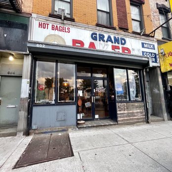 Raggedy Threads - Exterior - Used, Vintage & Consignment Near Me - Brooklyn, New York