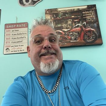 Bubby's Diner - Waiting - Diners Near Me - Huntsville, Alabama