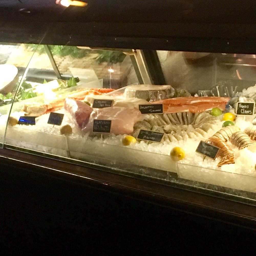 MB Grille - Fresh seafood on ice, in display case! - New American Near Me - Simi Valley, California