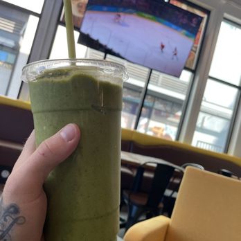 Qwench Juice Bar - Juice Bars & Smoothies Near Me - Northridge, California Qwench Juice Bar - Juice Bars & Smoothies Near Me - Northridge, California