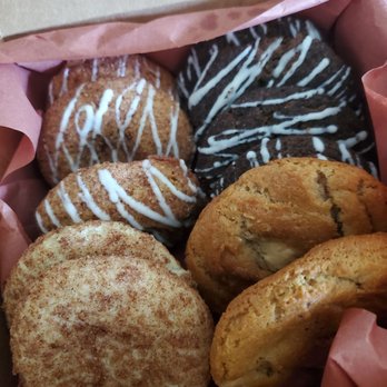 Riverside Cookie Shoppe - Pumpkin (seasonal), cookies n cream, snickerdoodle, and peanut butter crunch. - Desserts Near Me - Riverside, California Riverside Cookie Shoppe - Pumpkin (seasonal), cookies n cream, snickerdoodle, and peanut butter crunch. - Desserts Near Me - Riverside, California