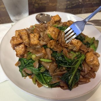 Thai Paradise - Pad See Ew - Thai Near Me - Monterey Park, California Thai Paradise - Pad See Ew - Thai Near Me - Monterey Park, California