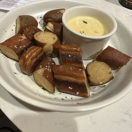 Pretzel bites