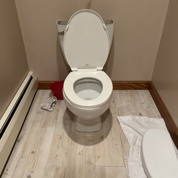 Sobolewski Home Beautification - Customer had a regular old toilet that was too low to the ground *Before* - Handyman Near Me - Moosic, Pennsylvania Sobolewski Home Beautification - Customer had a regular old toilet that was too low to the ground *Before* - Handyman Near Me - Moosic, Pennsylvania