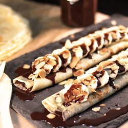 Catskillette - The Josephine (apple butter spread+bananas+housemade whipped cream + chocolate sauce)