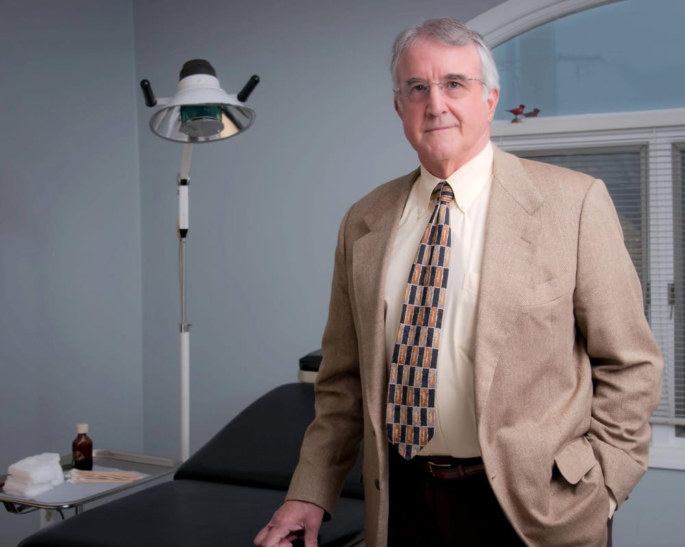 Philip J Lobuono, MD Logo