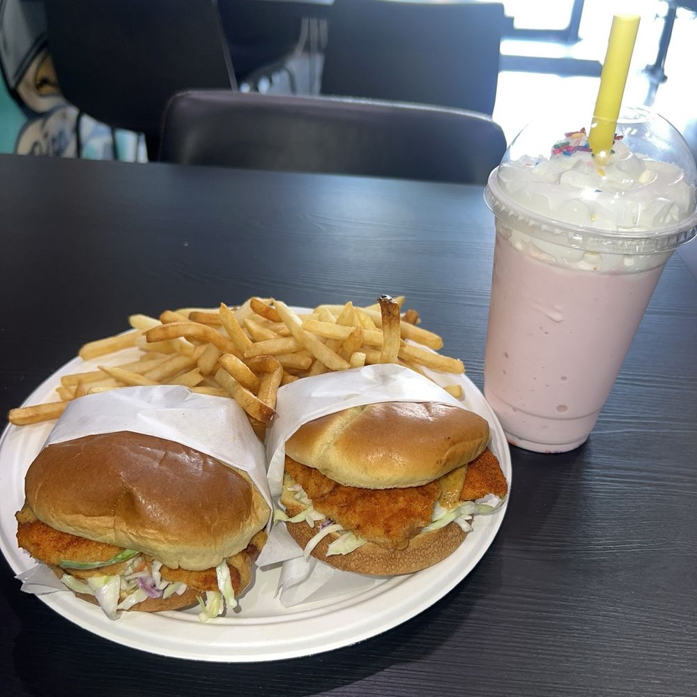 818 Chicken - 818 Plate and Strawberry Milkshake - Chicken Shop Near Me - Glendale, California