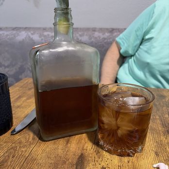 D' Coffee Bouteaque - Mango iced tea - Coffee & Tea Near Me - Palm Desert, California