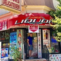 Los Laureles Liquors