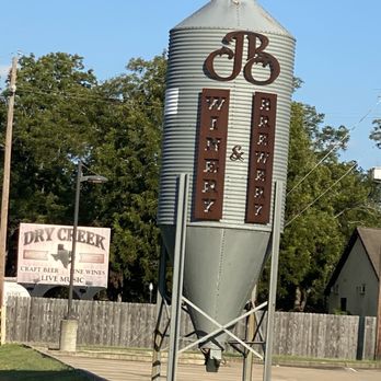 Braman Tasting and Taproom - Wineries Near Me - Richmond, Texas Braman Tasting and Taproom - Wineries Near Me - Richmond, Texas