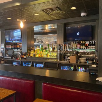 Giordano's - Bar area! - Pizza Near Me - Rosemont, Illinois
