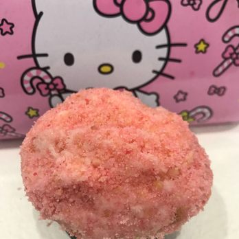 Sprinkles Beverly Hills - Strawberry Shortcake - Monthly Special. - Bakeries Near Me - Beverly Hills, California Sprinkles Beverly Hills - Strawberry Shortcake - Monthly Special. - Bakeries Near Me - Beverly Hills, California
