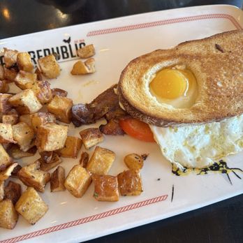 Breakfast Republic - Breakfast Sammie - Breakfast & Brunch Near Me - Long Beach, California Breakfast Republic - Breakfast Sammie - Breakfast & Brunch Near Me - Long Beach, California