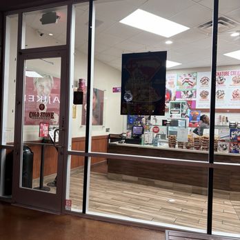 Cold Stone Creamery - Ice Cream & Frozen Yogurt Near Me - Phoenix, Arizona