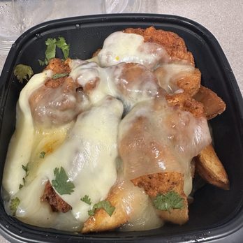 Honeymoon Chicken - Crispy Chicken Poutine - Chicken Shop Near Me - Washington, DC, District of Columbia Honeymoon Chicken - Crispy Chicken Poutine - Chicken Shop Near Me - Washington, DC, District of Columbia