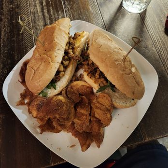 Vampire Cafe - Alligator po boy - Cafes Near Me - New Orleans, Louisiana