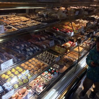 Pinho's Bakery - The bakery - Bakeries Near Me - Roselle, New Jersey