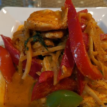 Thai Sawadee - Red Curry Chicken - level four heat - Thai Near Me - Chesterfield, Missouri Thai Sawadee - Red Curry Chicken - level four heat - Thai Near Me - Chesterfield, Missouri