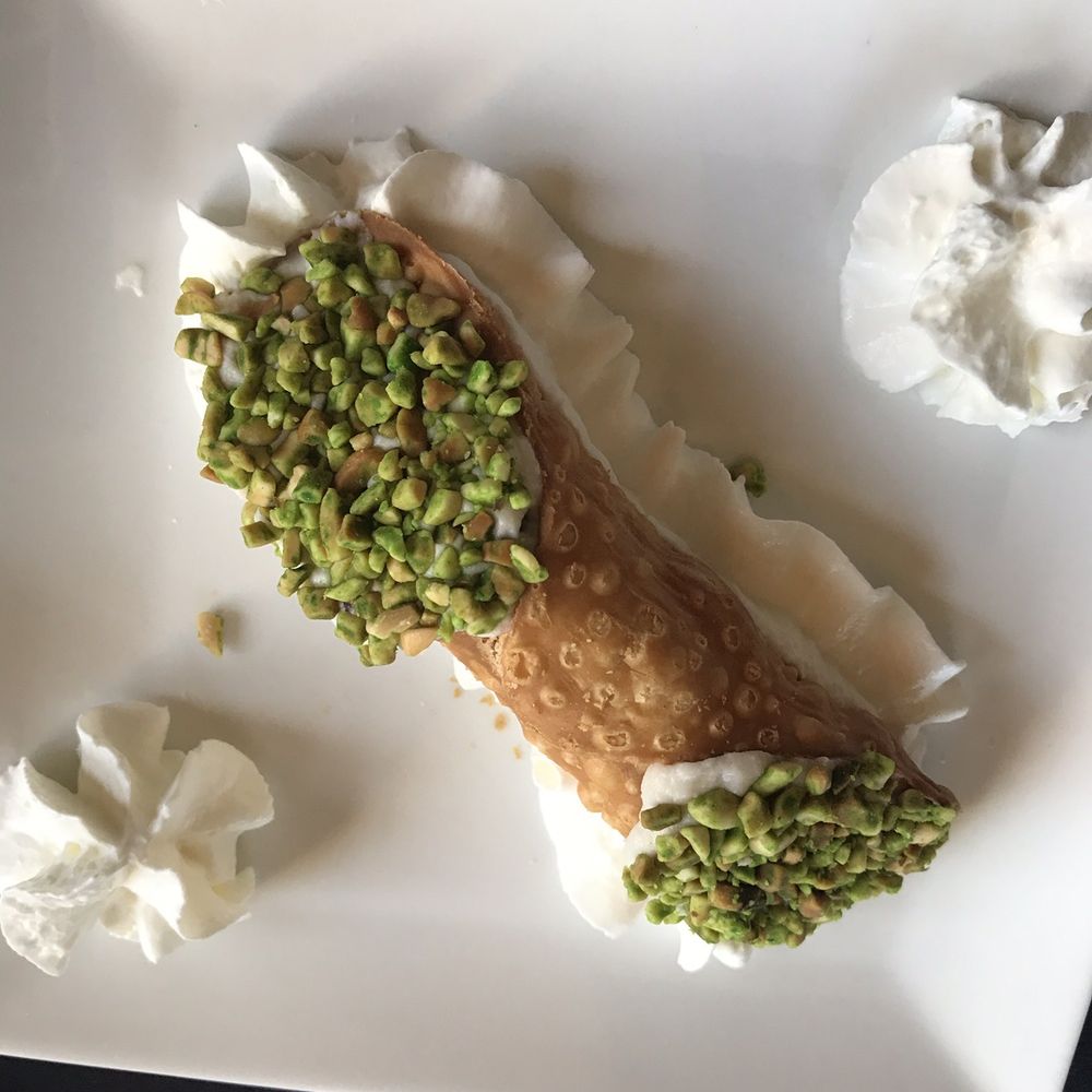 Acquaviva Winery - Cannoli - Wineries Near Me - Maple Park, Illinois Acquaviva Winery - Cannoli - Wineries Near Me - Maple Park, Illinois