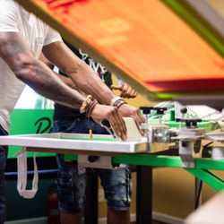 Incredible Design Screen Printing - The screen printing process