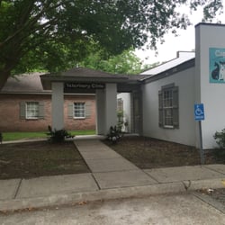Capital Heights Veterinary Clinic - Entrance