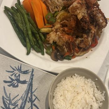 Shuhei - Scampi Bean - Sushi Bars Near Me - Beachwood, Ohio
