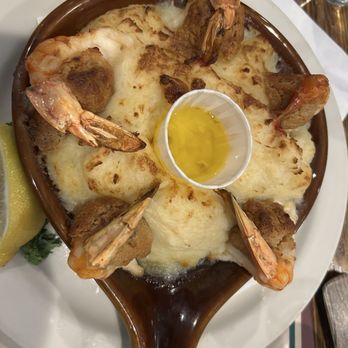 Twin Oaks Restaurant - Italian Near Me - Cranston, Rhode Island Twin Oaks Restaurant - Italian Near Me - Cranston, Rhode Island