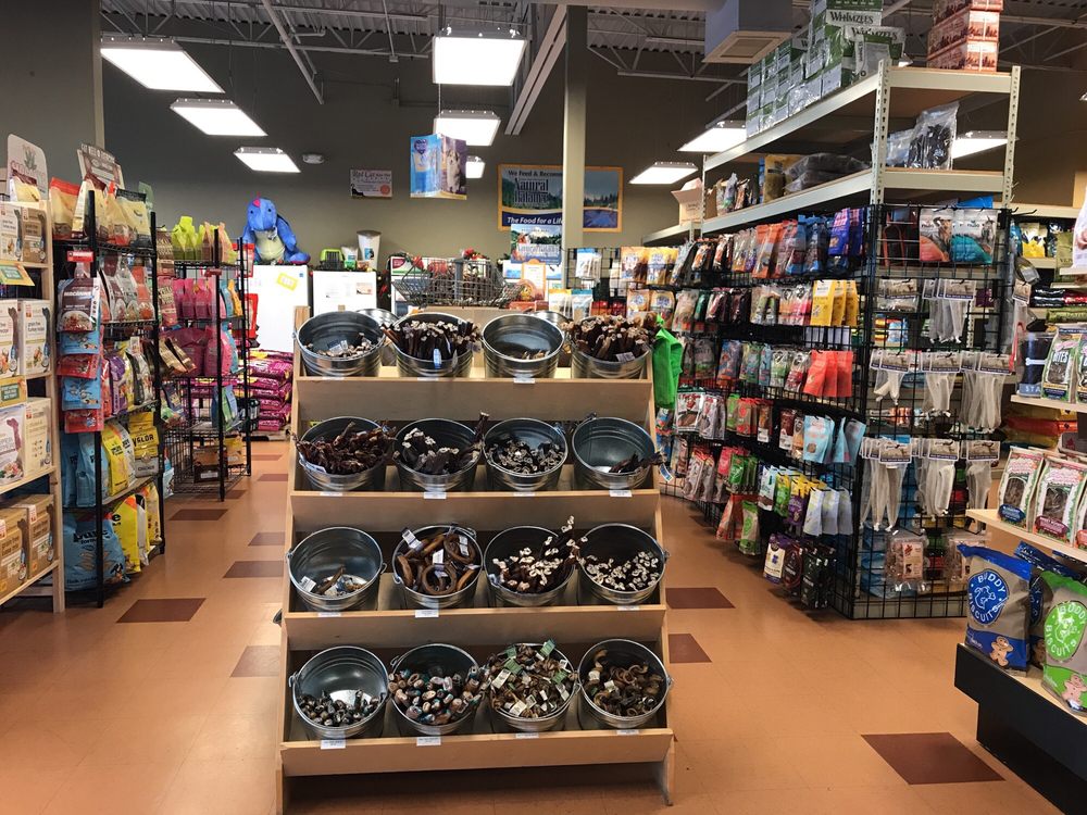Muttz - A Bentley's Pet Stuff Company Image