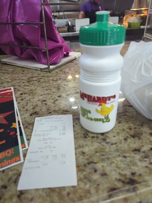 McHardy's Chicken & Fixin' by null