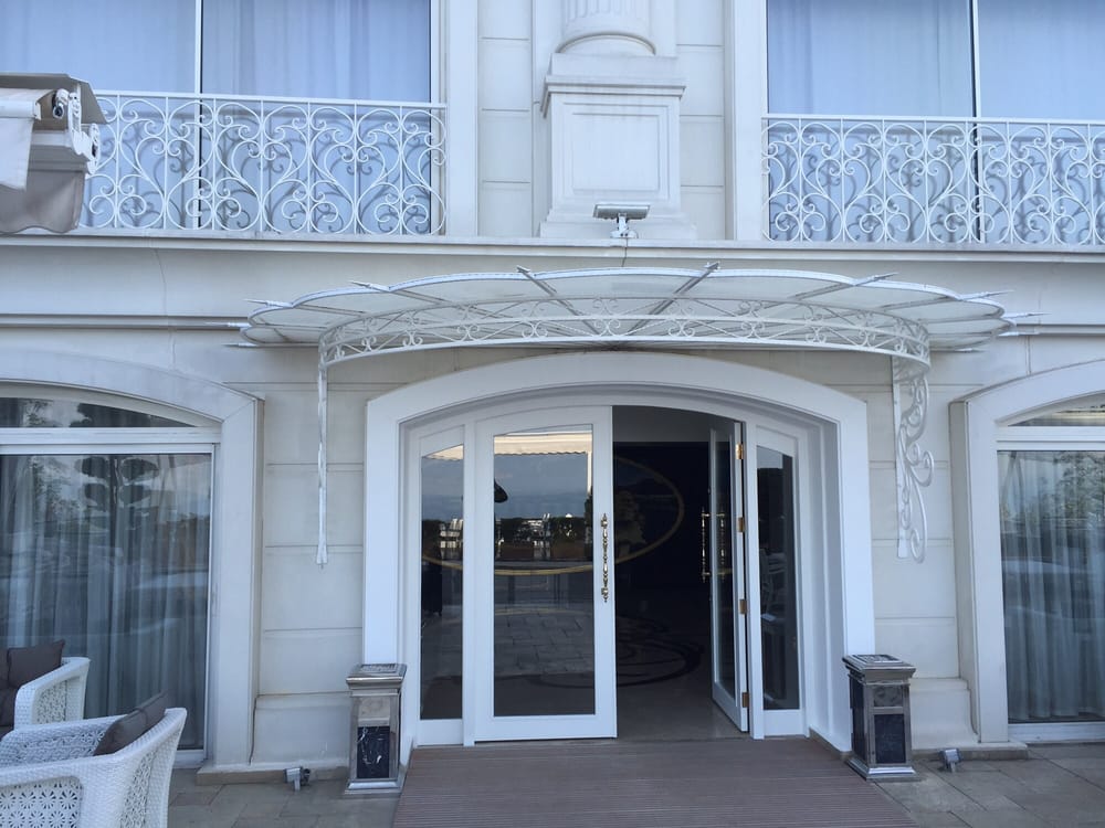 La Boutıque Hotel