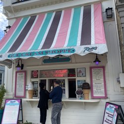 Rosie's Ice Cream Shoppe - Outside