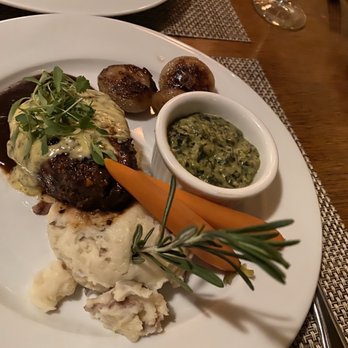 Diane's Saddleback Grill - Filet Mignon - Bars Near Me - Lake Arrowhead, California